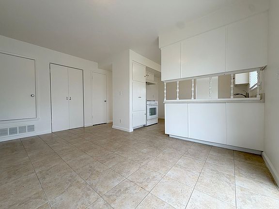 5th image of 6621 Lennox Dr