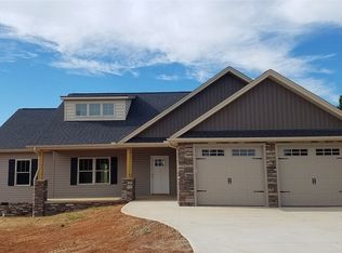 114 N Grant Rd, Seneca, SC 29678