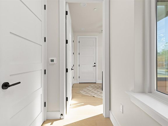 5th image of 100 W Odell St #1