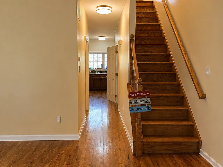 4 Laurel Heights Rd #4 — Photo 11