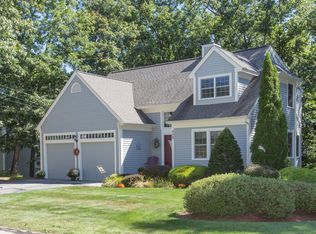 402 Elk Run Rd, Hudson, NH 03051