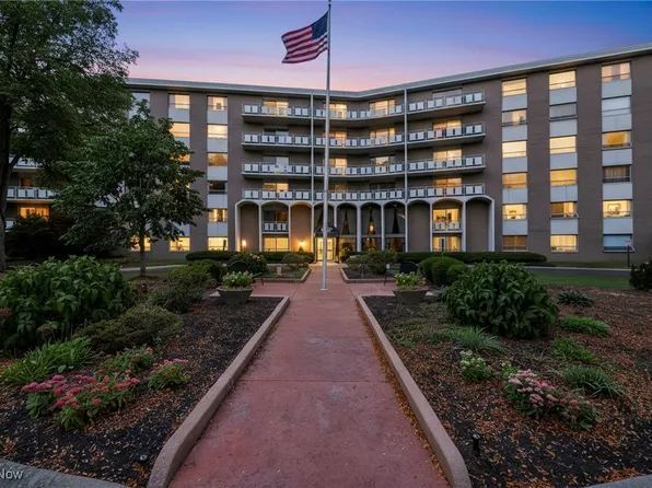 3400 Wooster Rd APT 401, Rocky River, OH 44116