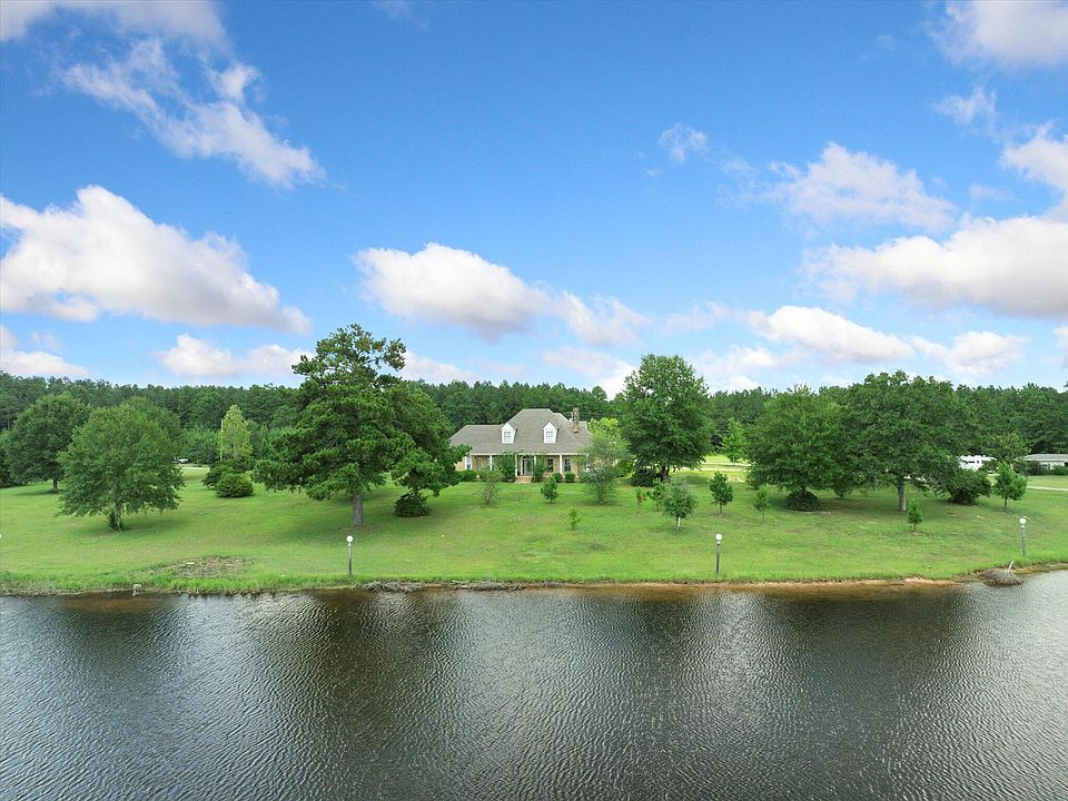 1st image of 51 Lakeside Dr