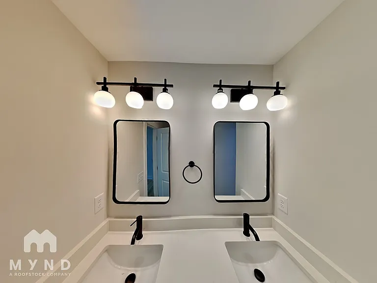 2765 Bradford St — Photo 9