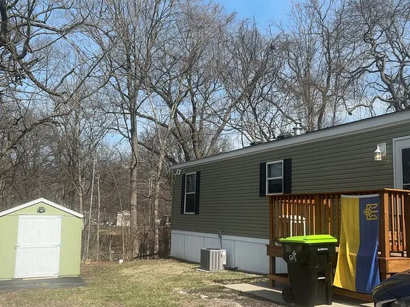 212 Anker Ln #12, Metamora, IL 61548