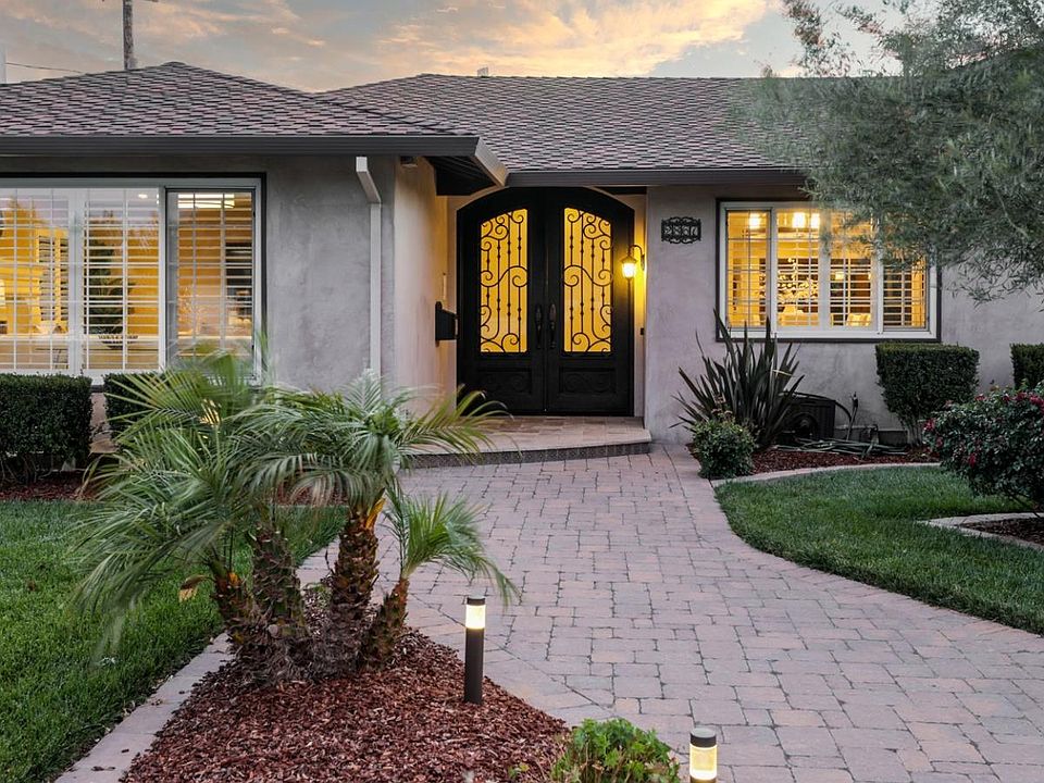 1st image of 2867 Richland Ave
