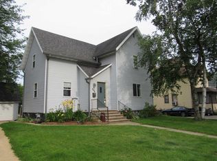 309 S Pine St, Reedsburg, WI 53959