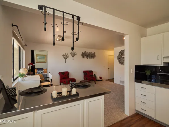 1336 S Avenida Polar #C-204, Tucson, AZ 85710