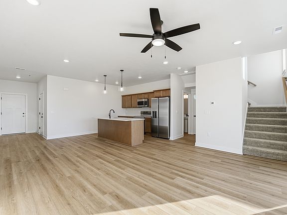 7th image of this home