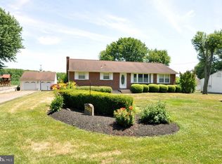 2068 Old York Rd, Burlington, NJ 08016