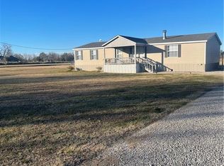 1328 Schexnyder Rd, Mansura, LA 71350