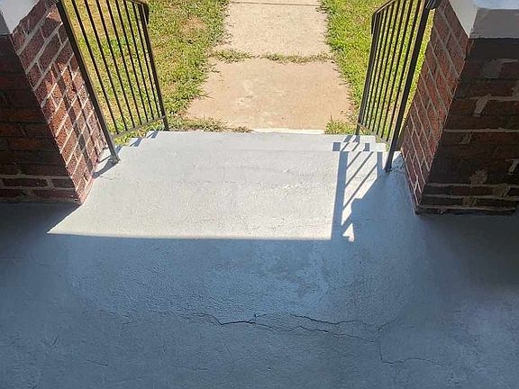 2nd image of 5513 Beacon Ave