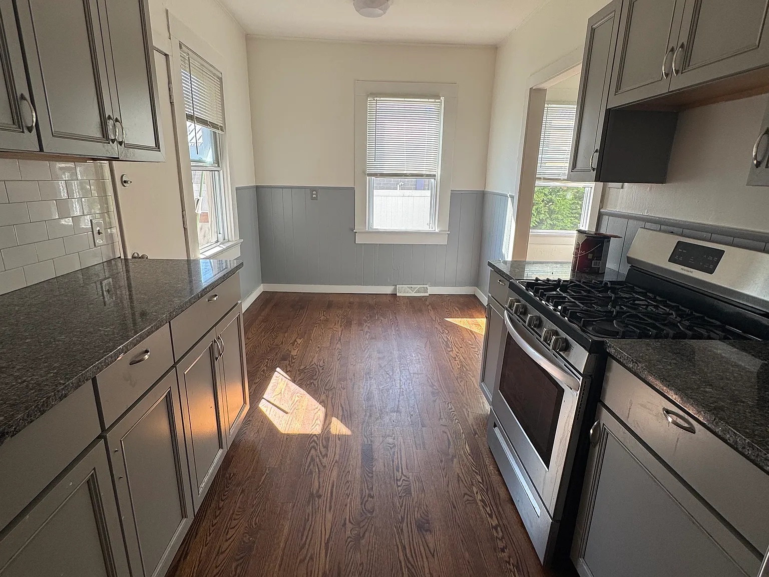 2 bed, 910 sqft, $1,750 — Photo 4