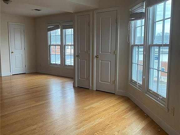 3rd image of 67 W Main St APT 201