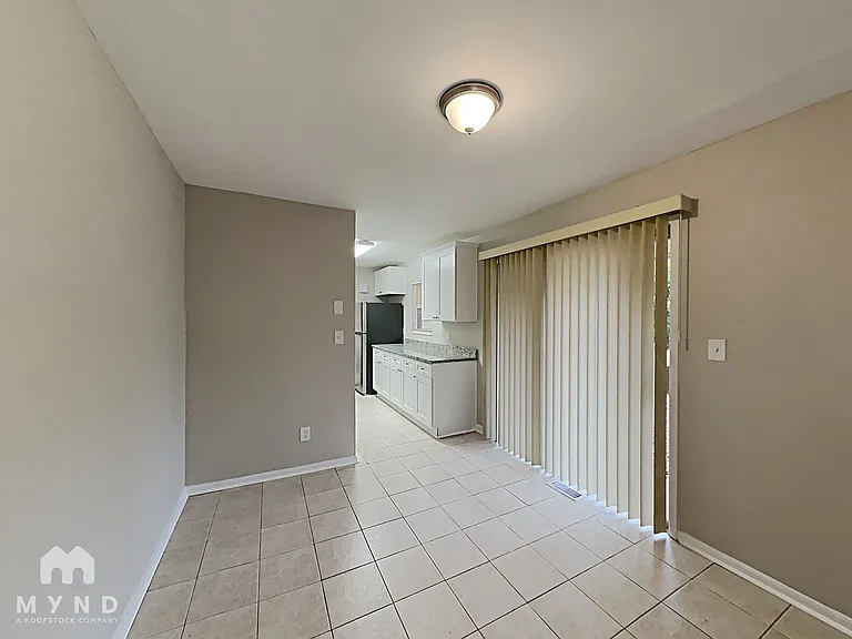 400 Lady Guinevere Way — Photo 7
