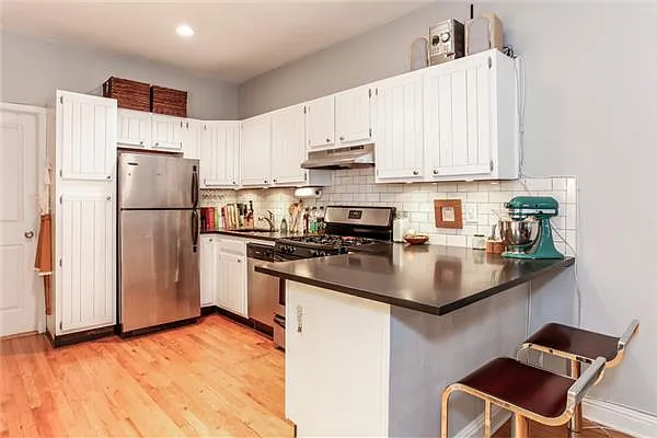 Sold by Avenue Sotheby's International Realty | media 11