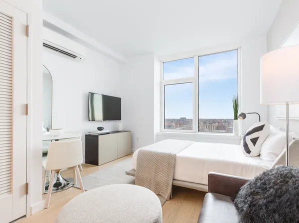 123 Linden Boulevard 19W image 1 of 14