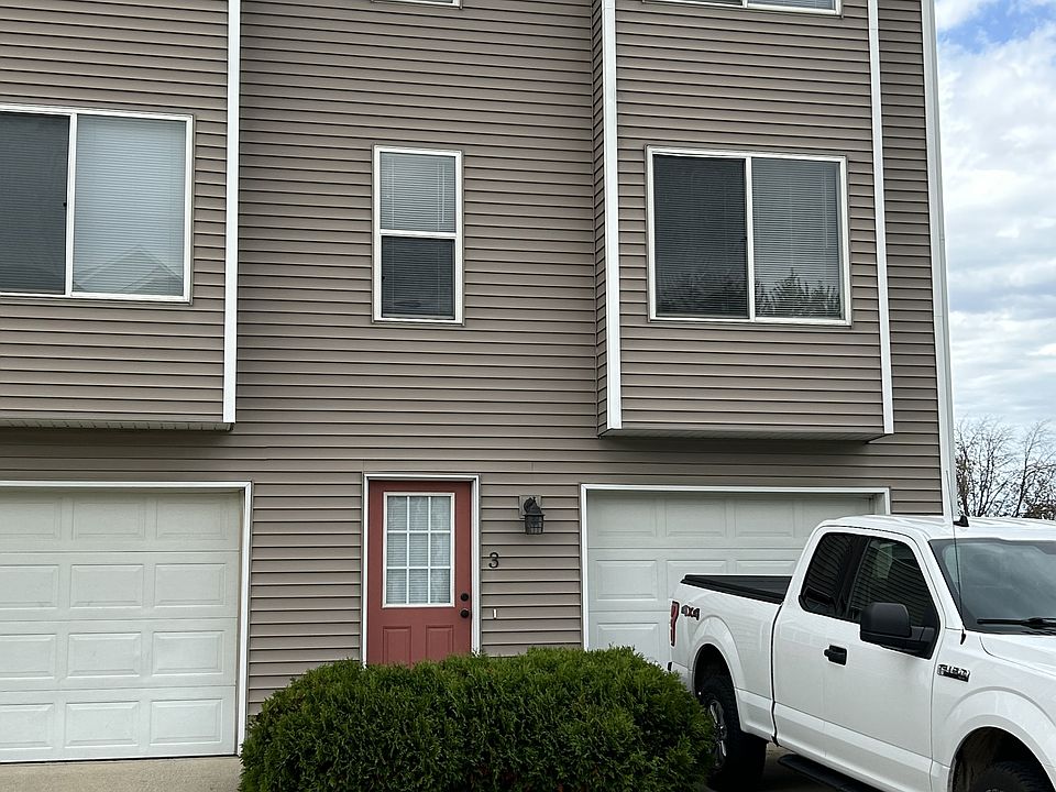 1st image of 364 Harbor Town Ct APT 3