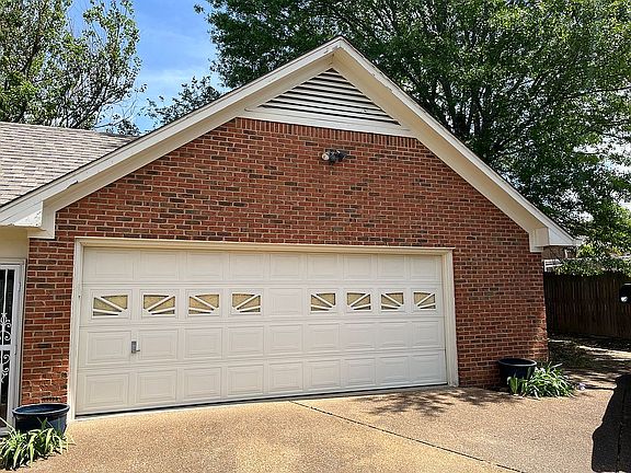 Garage door