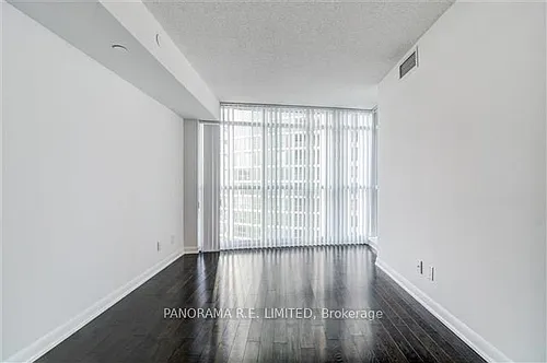 215 Sherway Gardens Rd Photo 1
