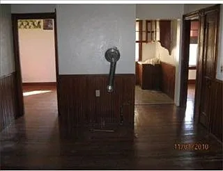 Building Photo 3