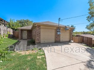 3008 Prairie Ave APT B, Fort Worth, TX 76106
