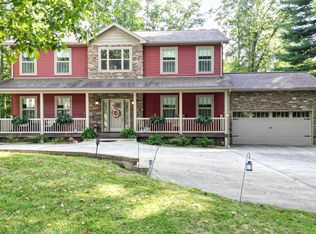 162 Riverdale Dr, Shinnston, WV