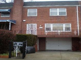 3015 77th St, East Elmhurst, NY 11370