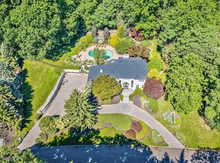 6 Jayhawk Way, Holmdel, NJ 07733