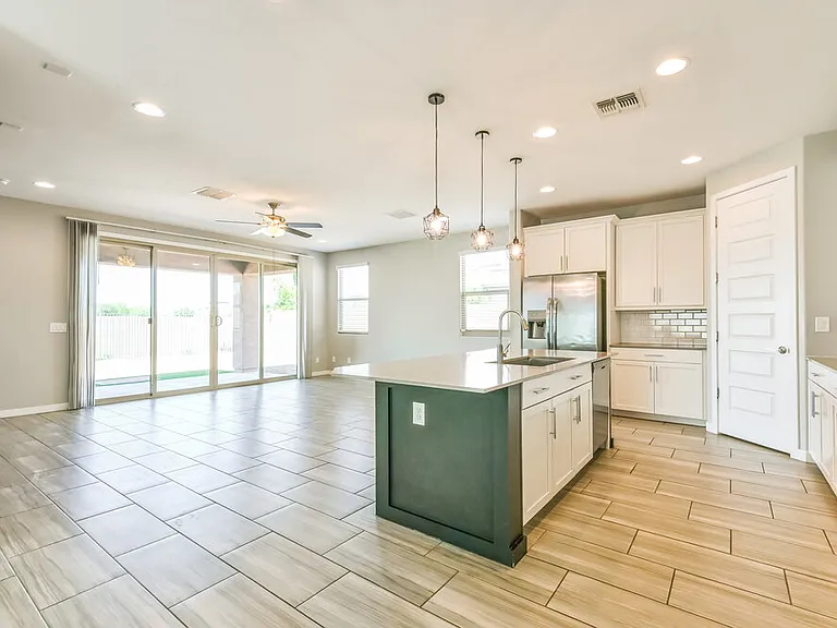 21059 E Estrella Rd — Photo 5