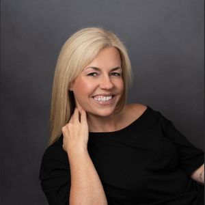 Stephanie Kinsey