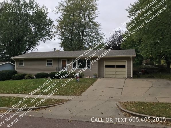 3201 S Garfield Ave