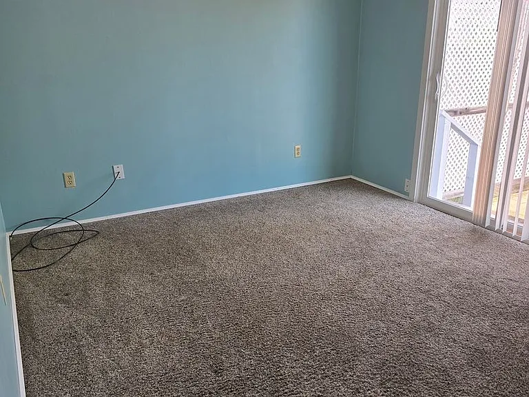 2368 Redwood Ave — Photo 18
