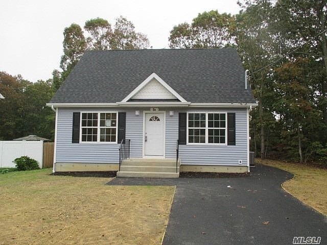 1st image of 31 Robinson Dr