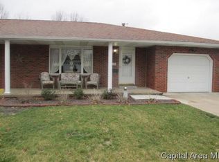 17B Appomatox Ave, Jacksonville, IL 62650