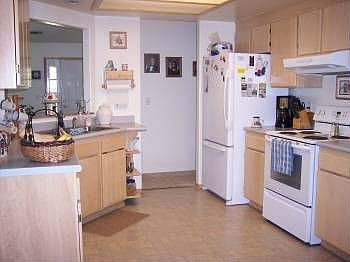 5th image of 598 Hillandale Cir