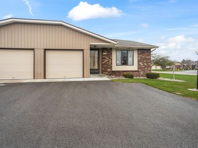 6754 Waterview Dr SW, Grandville, MI, 49418