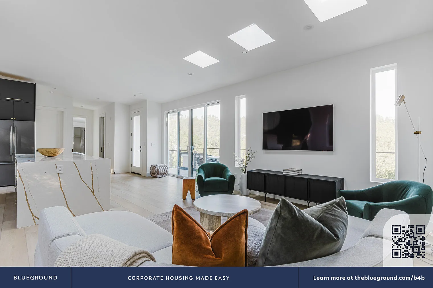 2 bed, 2.0 bath, 2000 sqft, $4,730 — Photo 4
