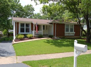 686 Twigwood Dr, Ballwin, MO