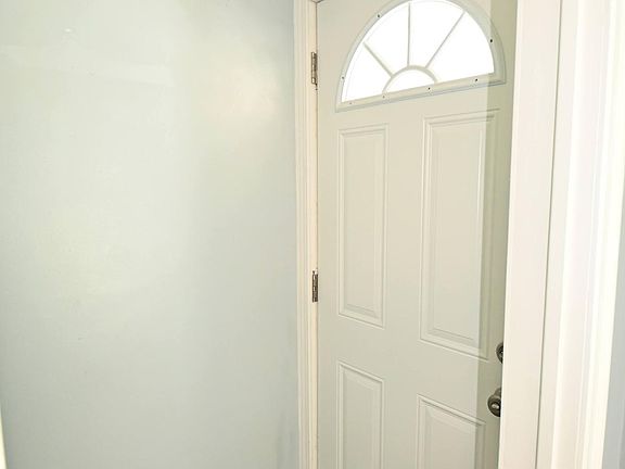 5th image of 23 Allman Pl