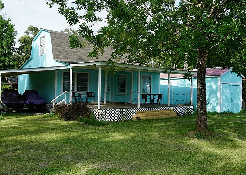 1st image of 760 Charmaine Dr E