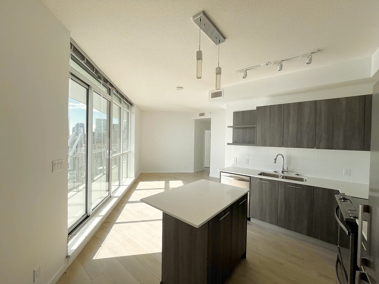 Aquilini Centre South - 2908 — Photo 4