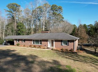 303 Oakland Dr, La Fayette, GA 30728