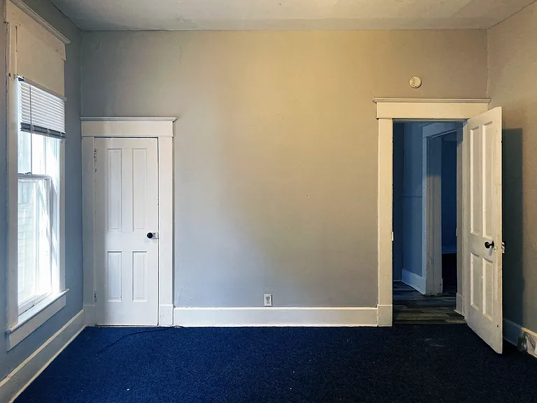 626-628 W Main St — Photo 35