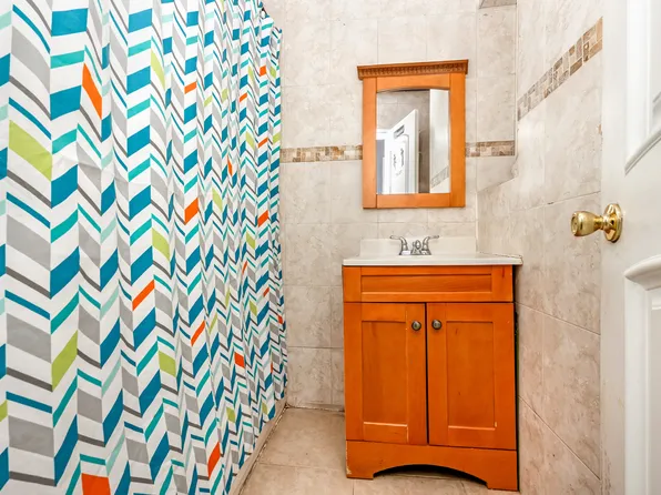 40-10 Forley Street image 35 of 35