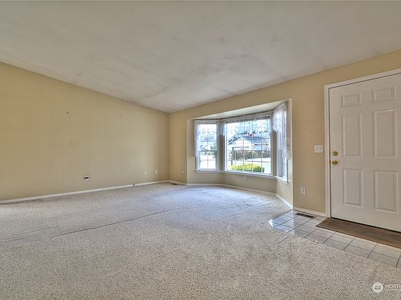 3rd image of 8919 59th Drive NE