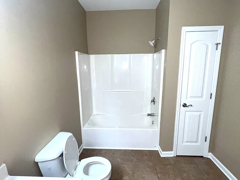 104 Saint Charles Pl — Photo 14