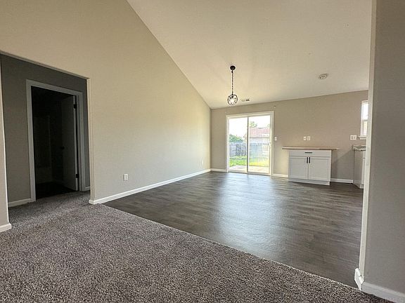 3rd image of 1418 Faith St