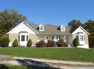 901 Autumn Knoll Dr, Festus, MO 63028