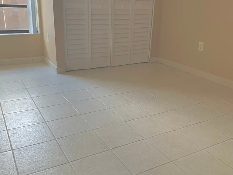 13566 SW 11th Ln — Photo 24